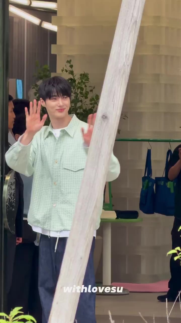 @𝙎𝙖𝙤𝙏𝙧𝙪𝙣𝙜𝙃𝙖𝙣