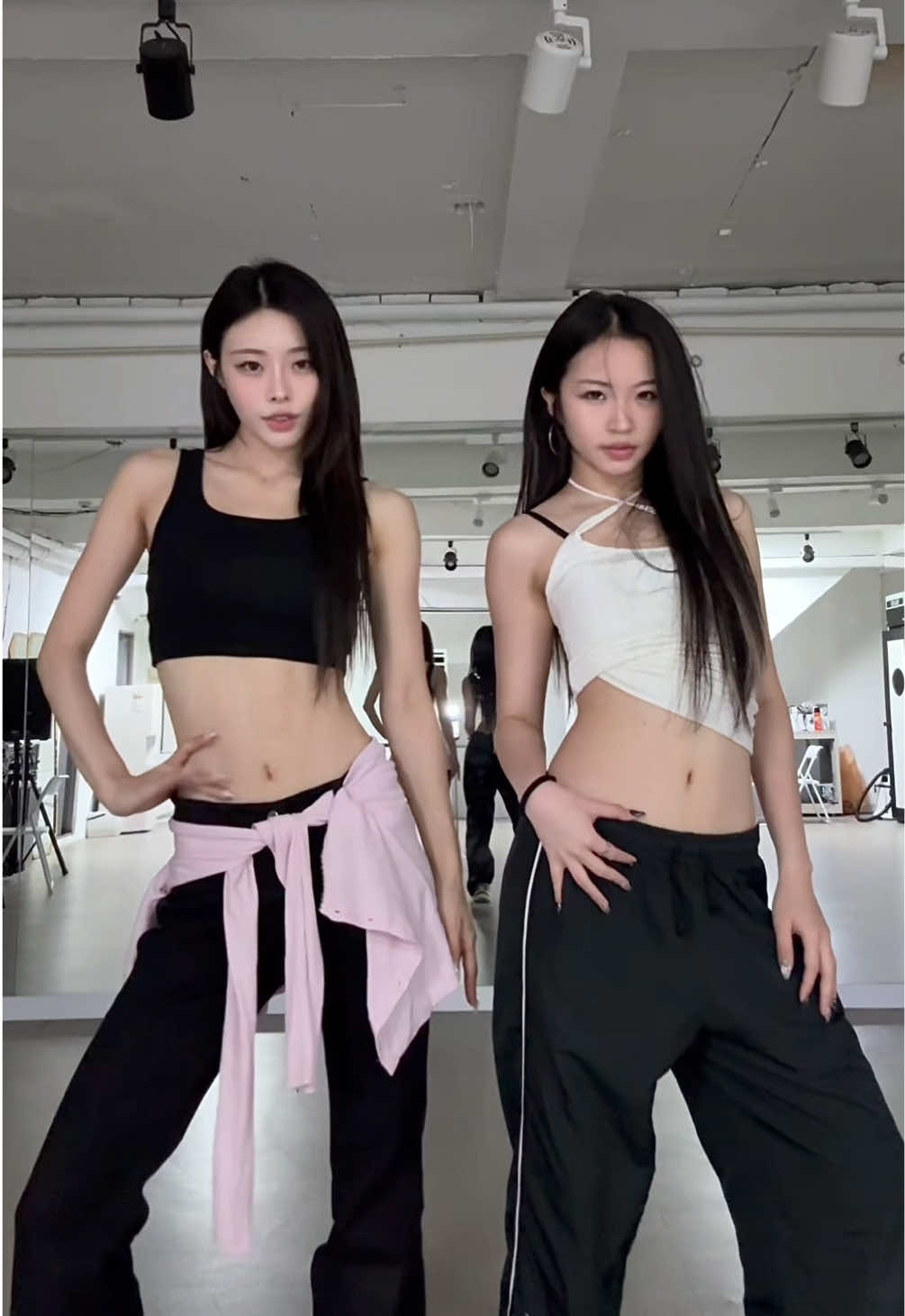 @🍒RINI 예린🐱