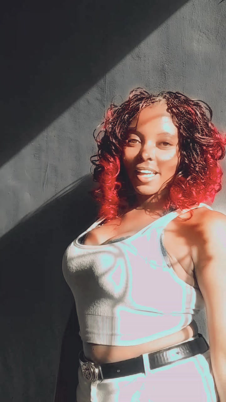 @urgirlbaddie