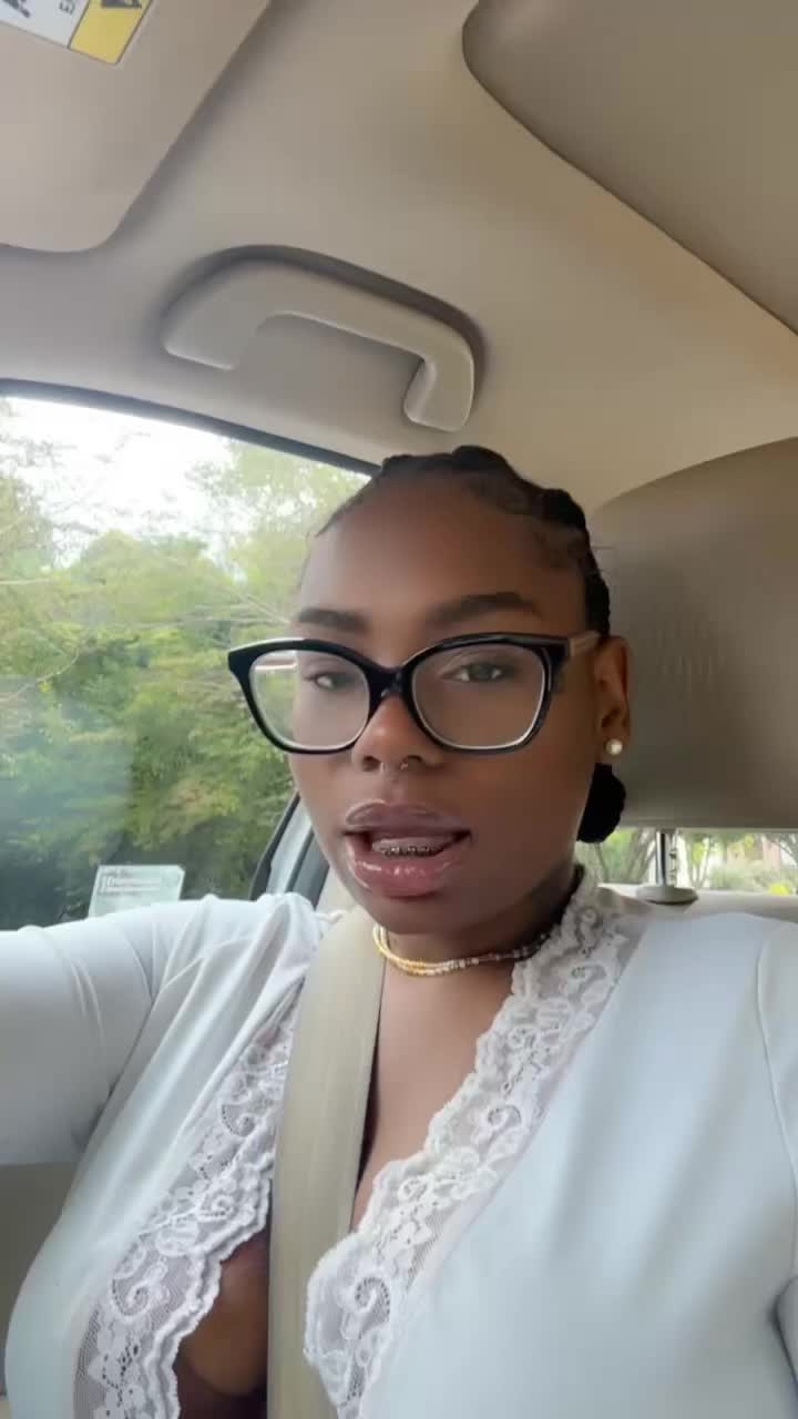 Shawnna Jonnell (@shawnnajonnell) - Urlebird