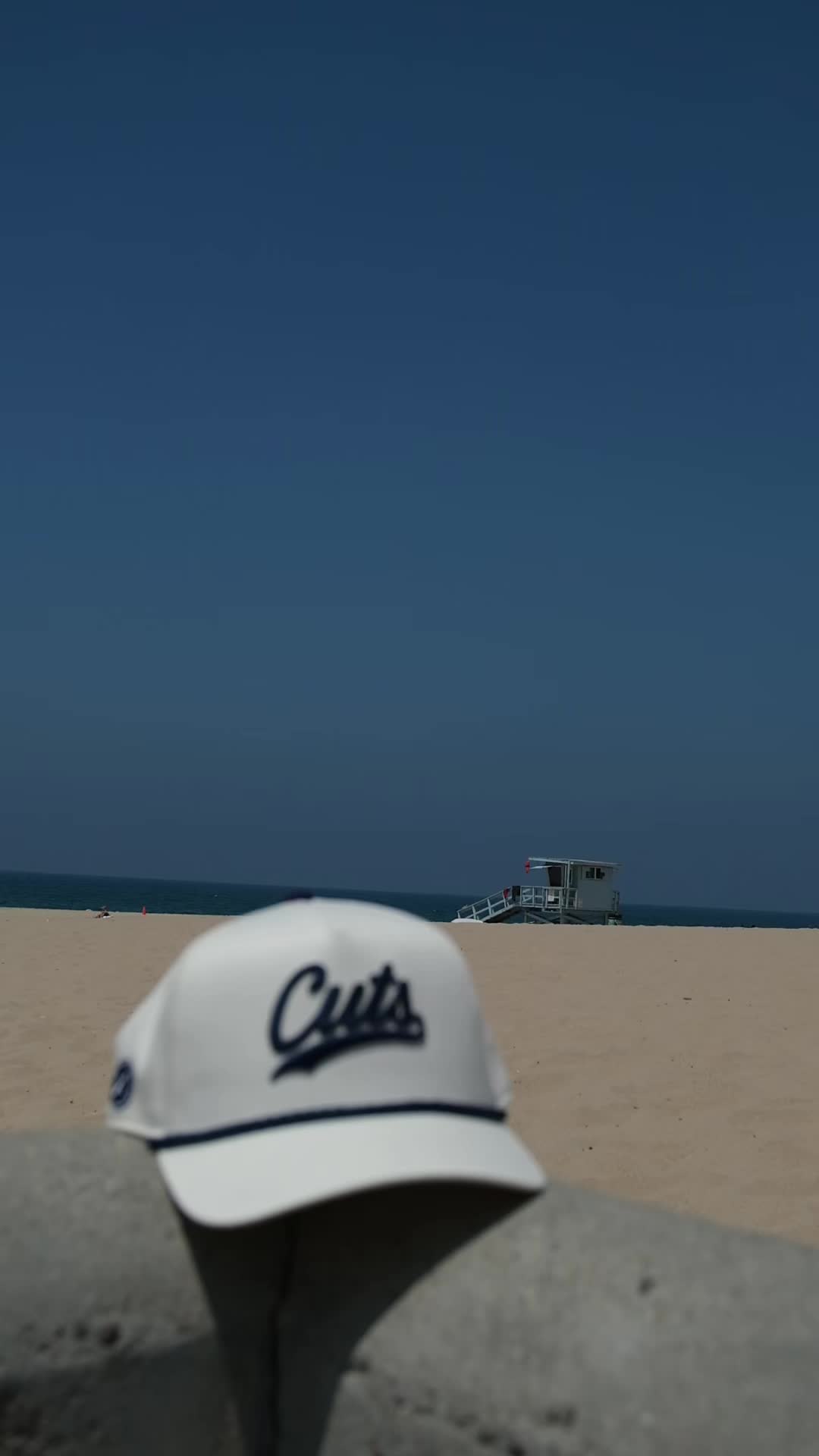 @Cuts Clothing