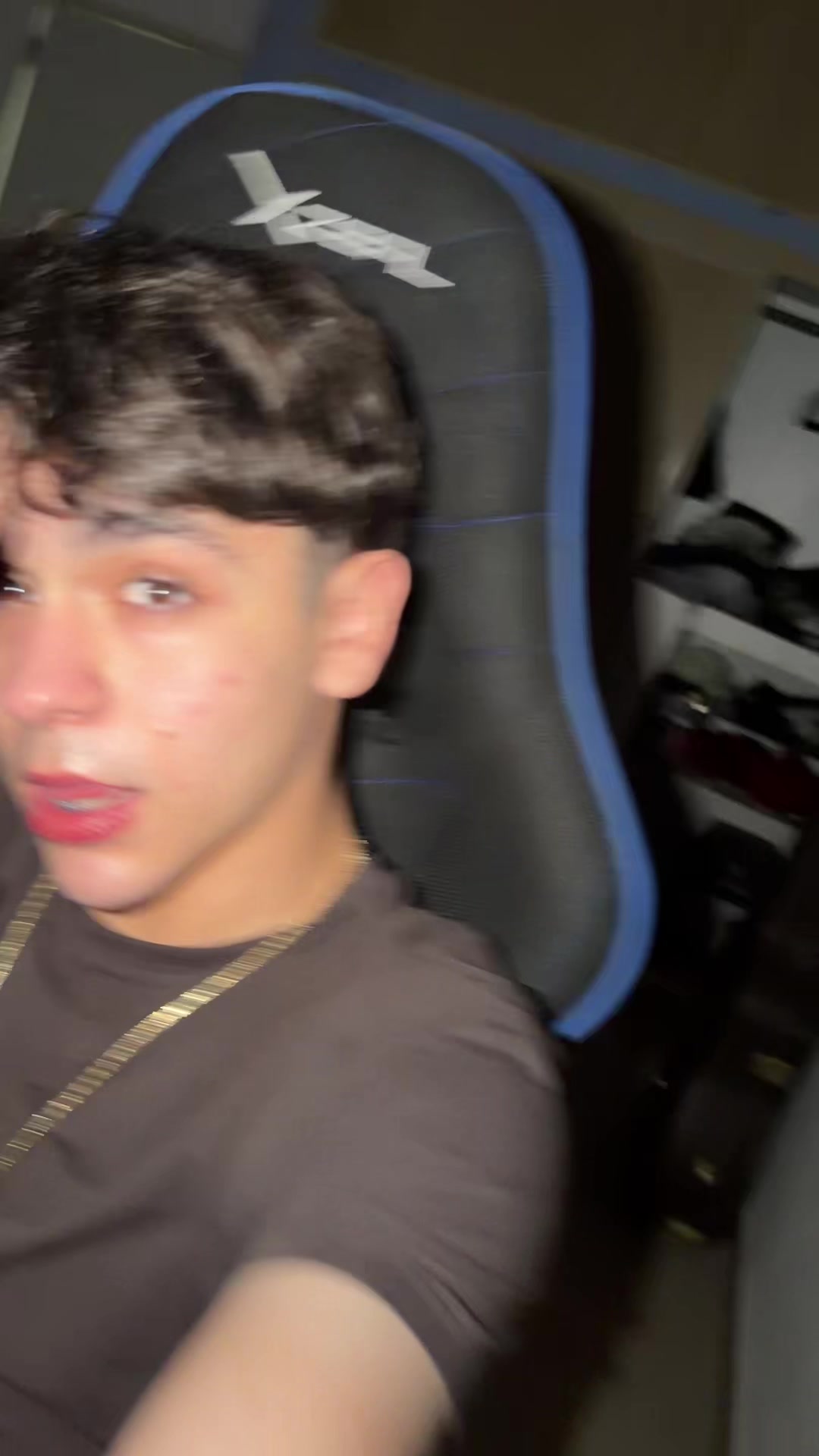 @leonelliveeee