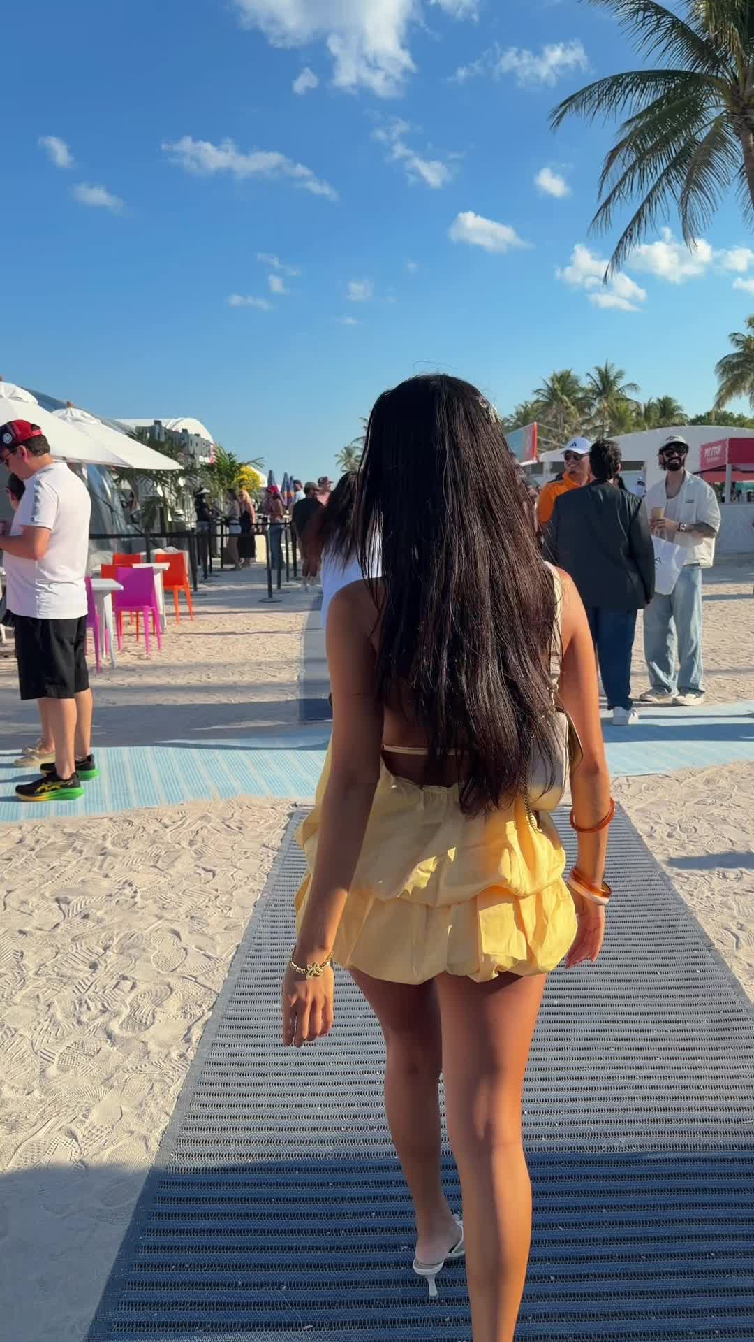 @CarolineVels🌸