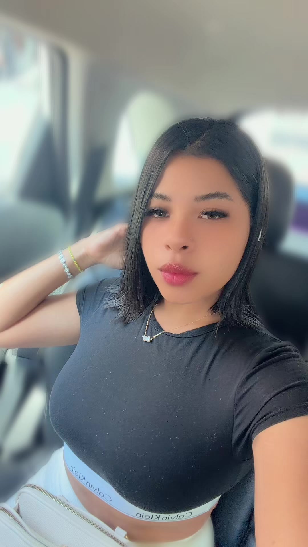 @🦋