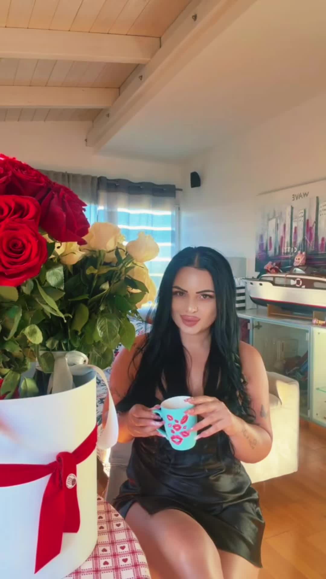 @👉🏻👑𝑄𝑈𝐸𝐸𝑁👑👈🏻