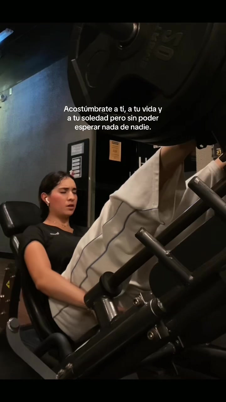 @Zurdita