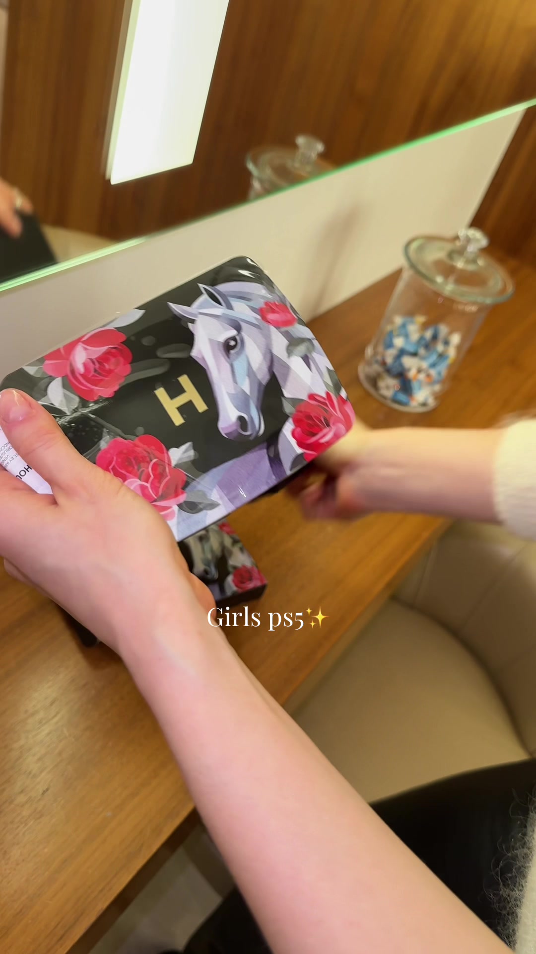 @Valery Hepburn