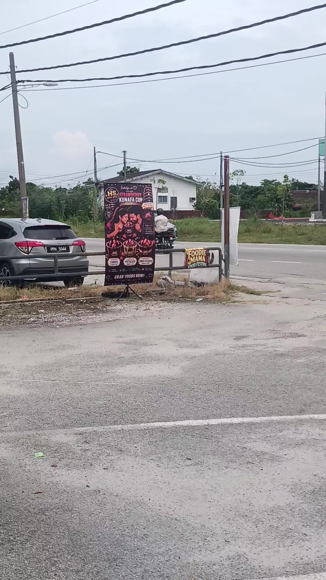 @HS ANGEL BITES