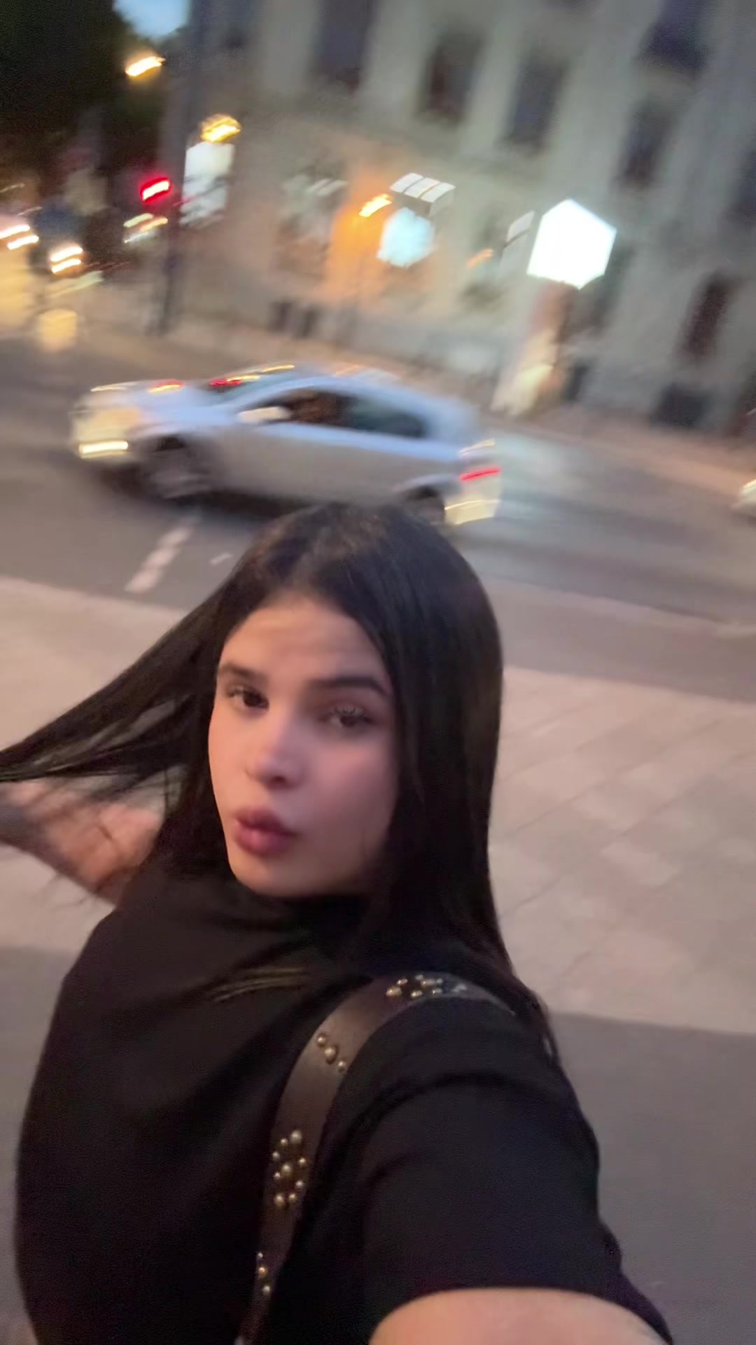 @miafernandez