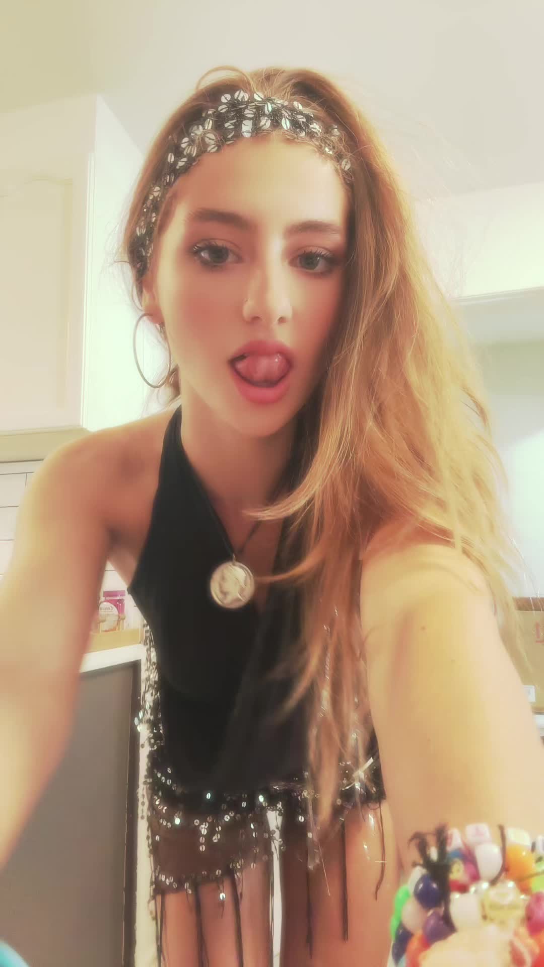 @Sophia Dumitras
