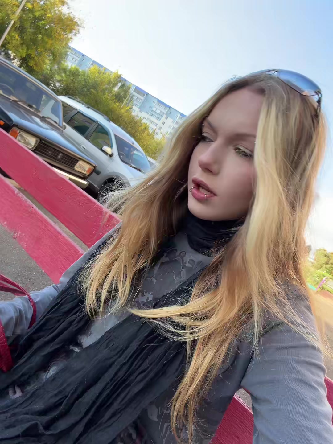 @мила