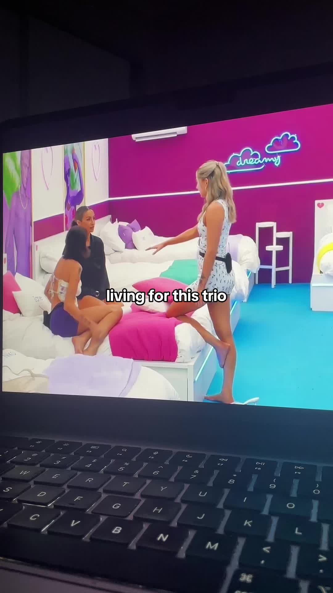 @💌🏝️