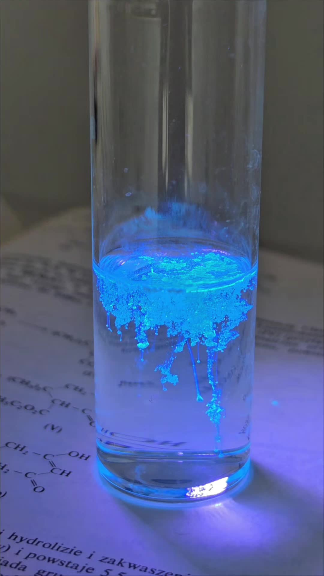 @luminescent_chemist