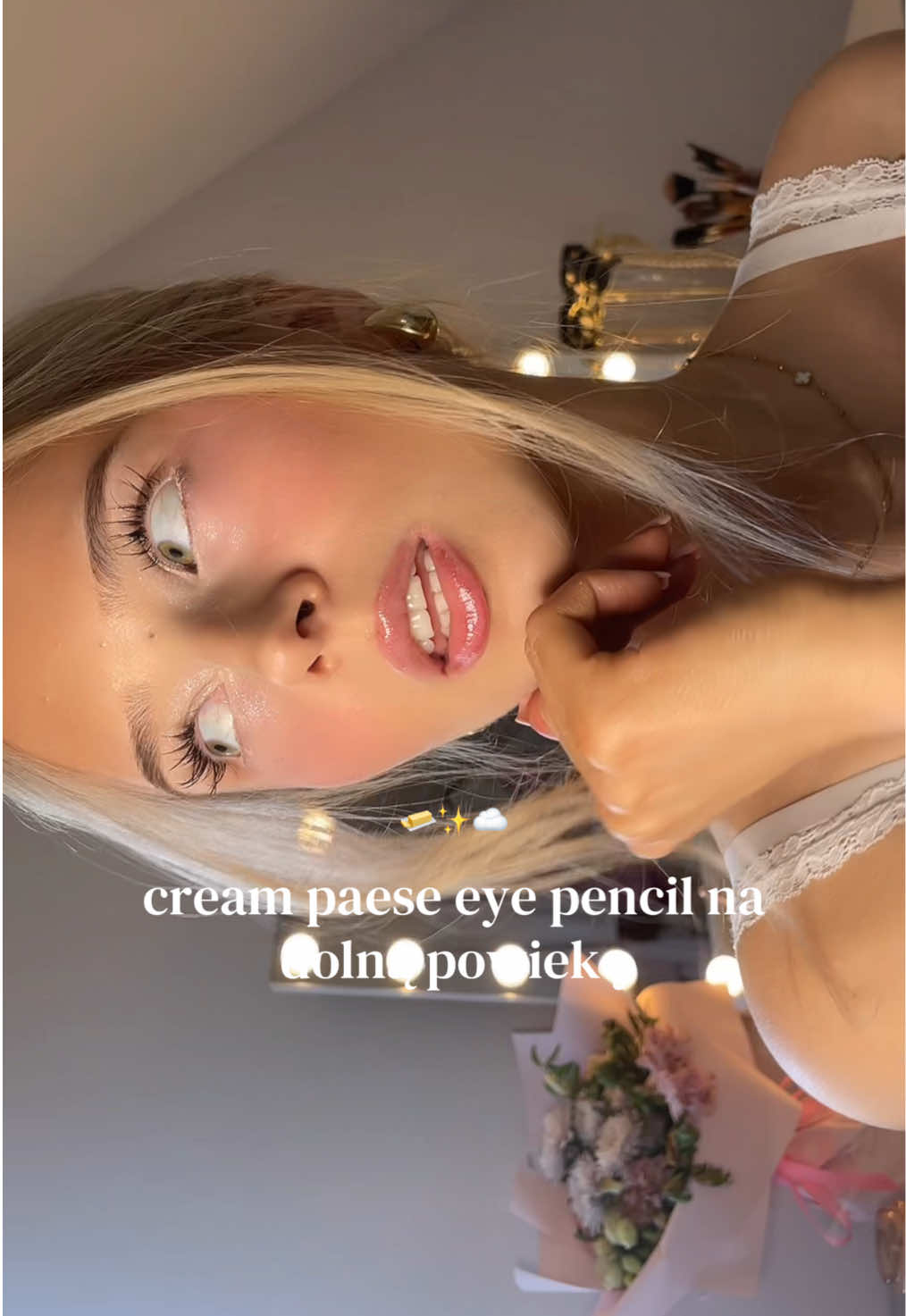 @Vicrossie🪽