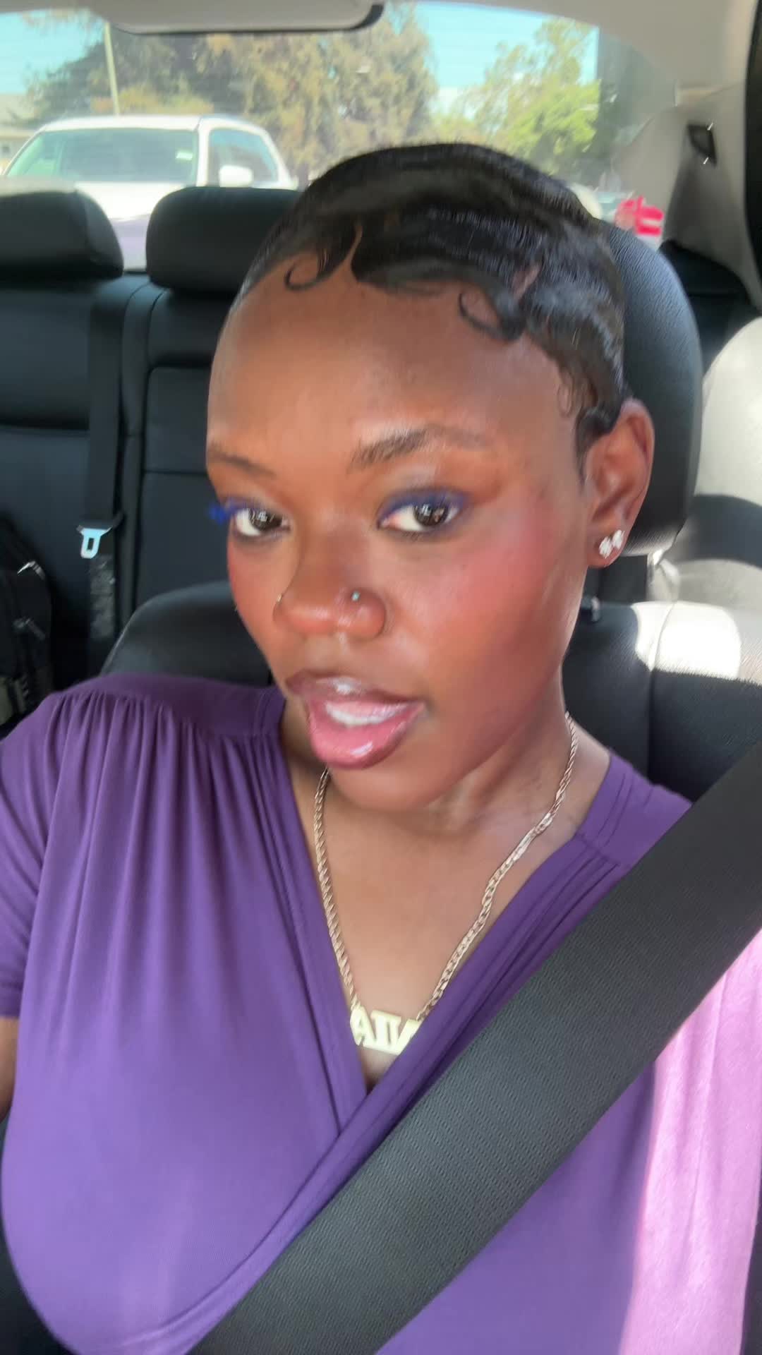@Nia