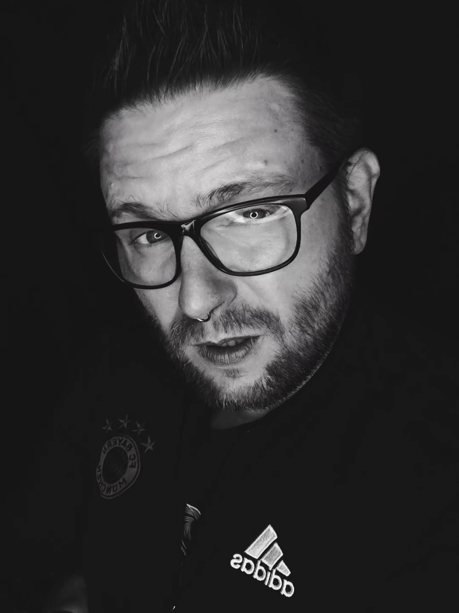@𝗱𝗲_𝘁𝗵𝗼𝗺𝗮𝘀𝟵𝟭