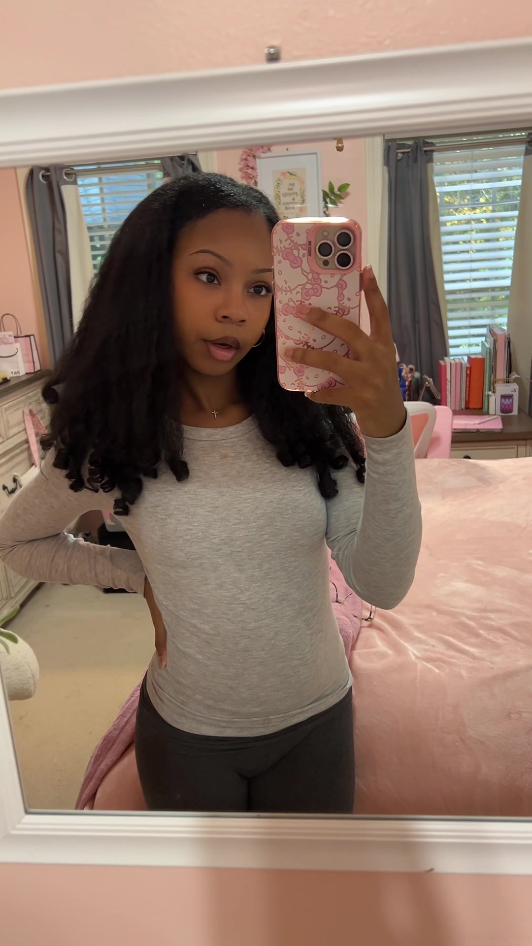 @𝑍𝑎𝑟𝑖 🎀