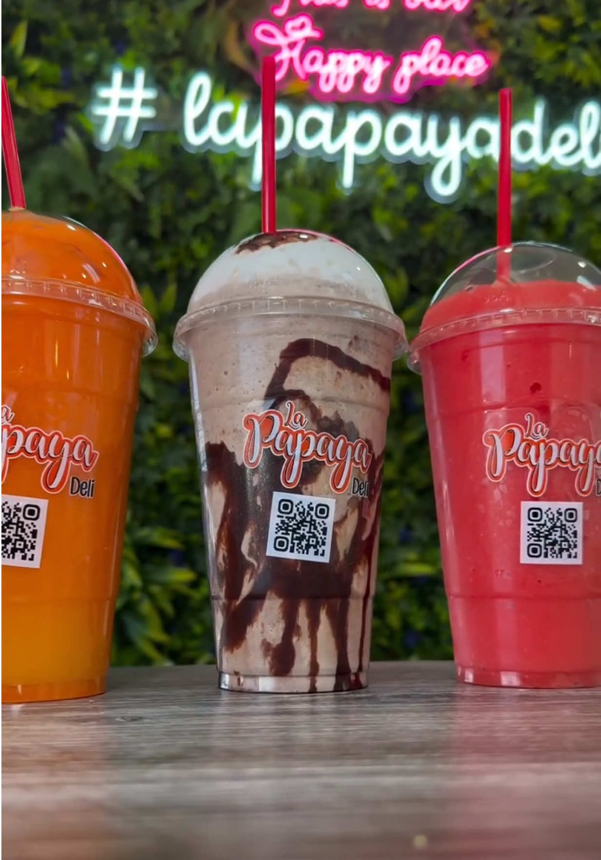 @La Papaya Deli