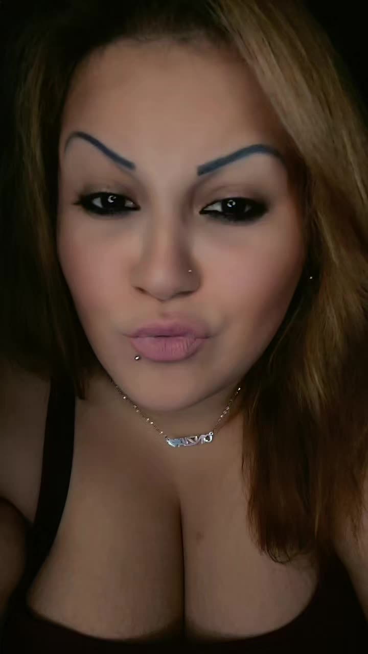 @ℭ𝔦𝔫𝔷𝔦𝔞𝔏𝔞𝔇𝔦𝔳𝔞