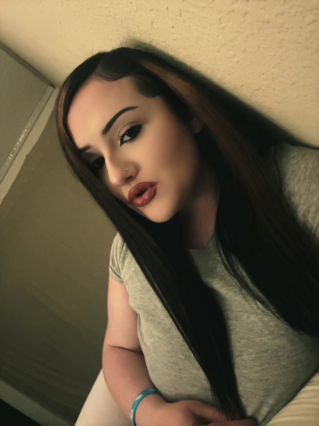 @Isabella