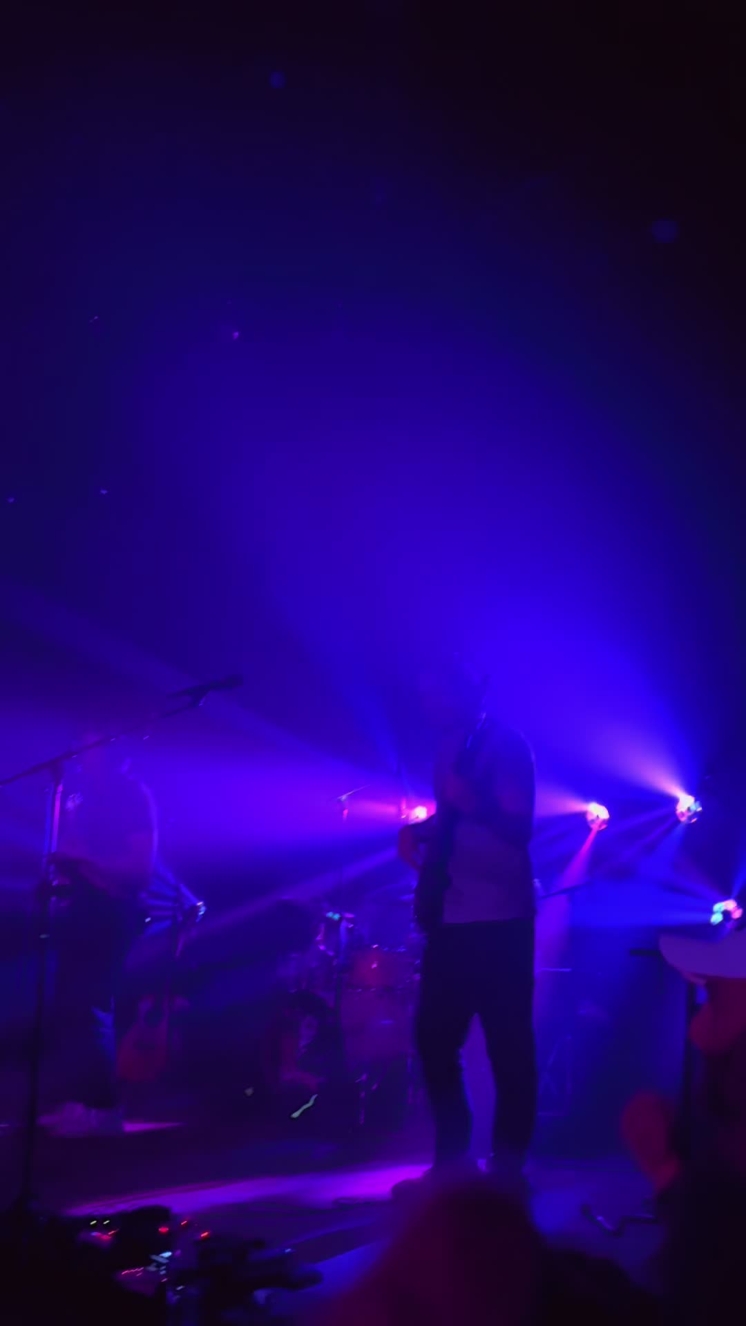 @j u l i a