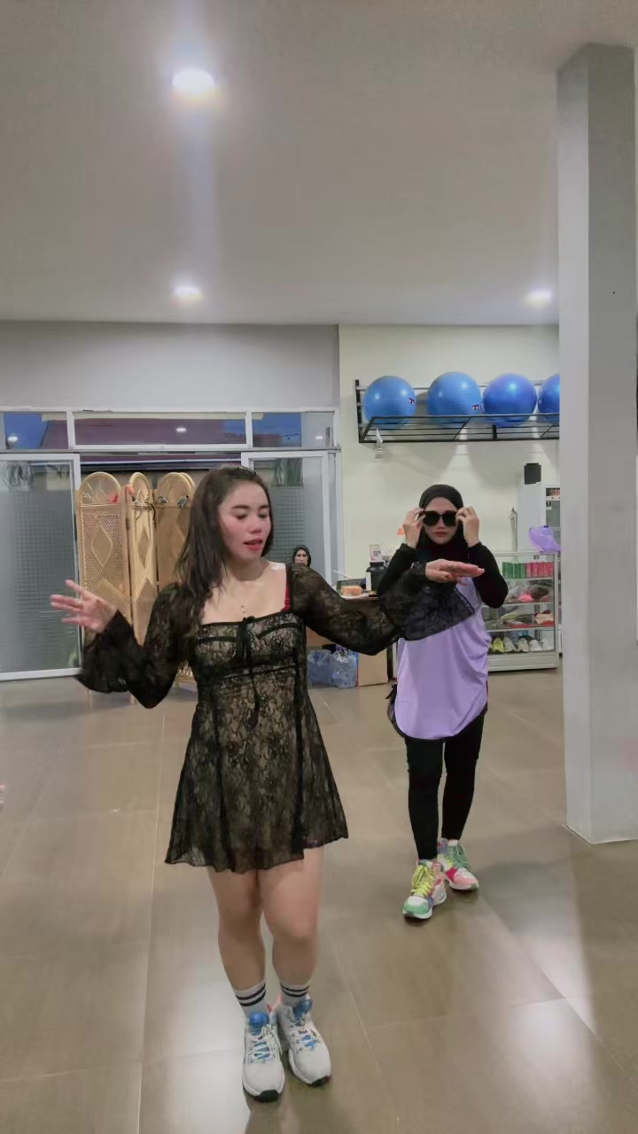 @Queen Ay❤️