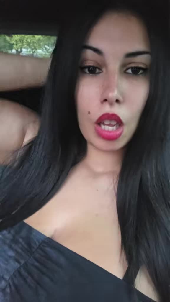 @👽