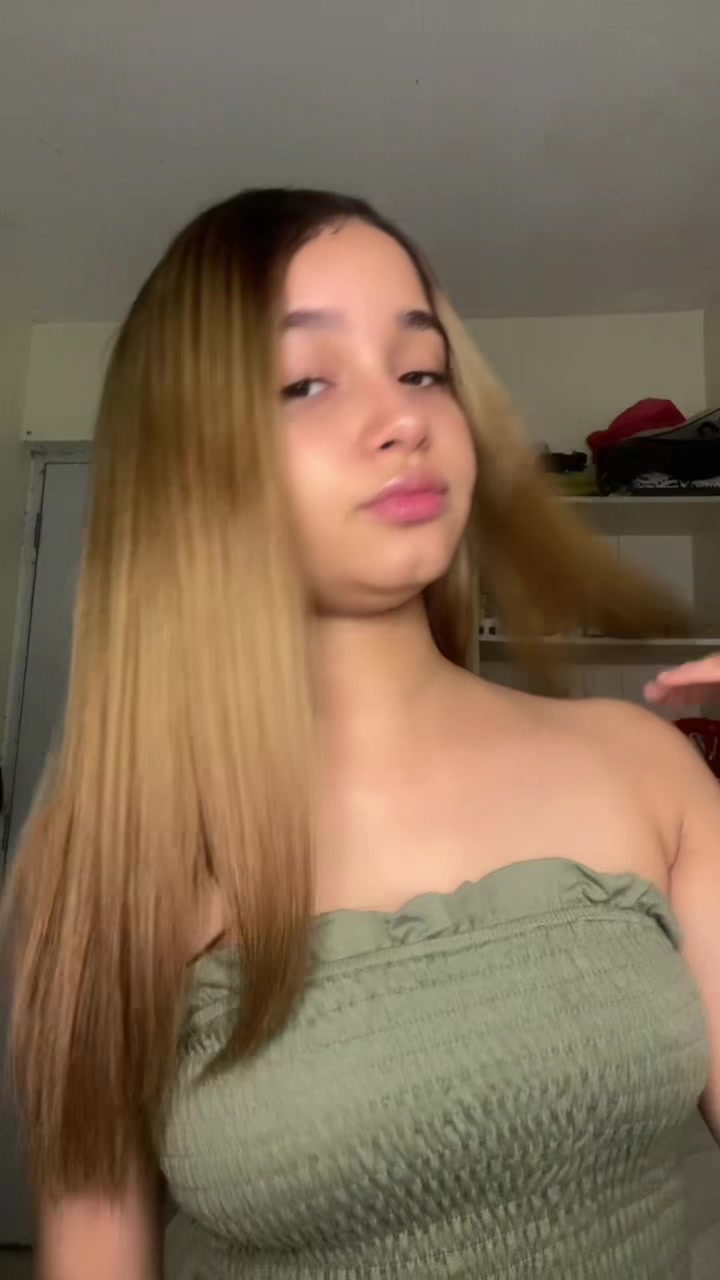 @angela_nin