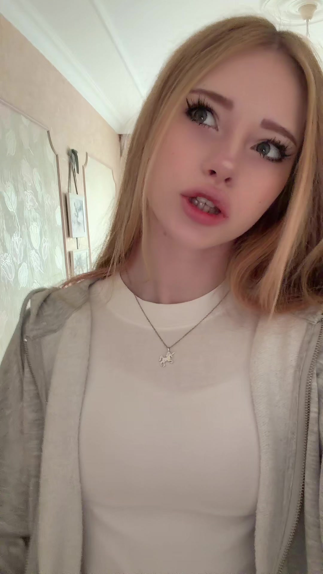 @полюш