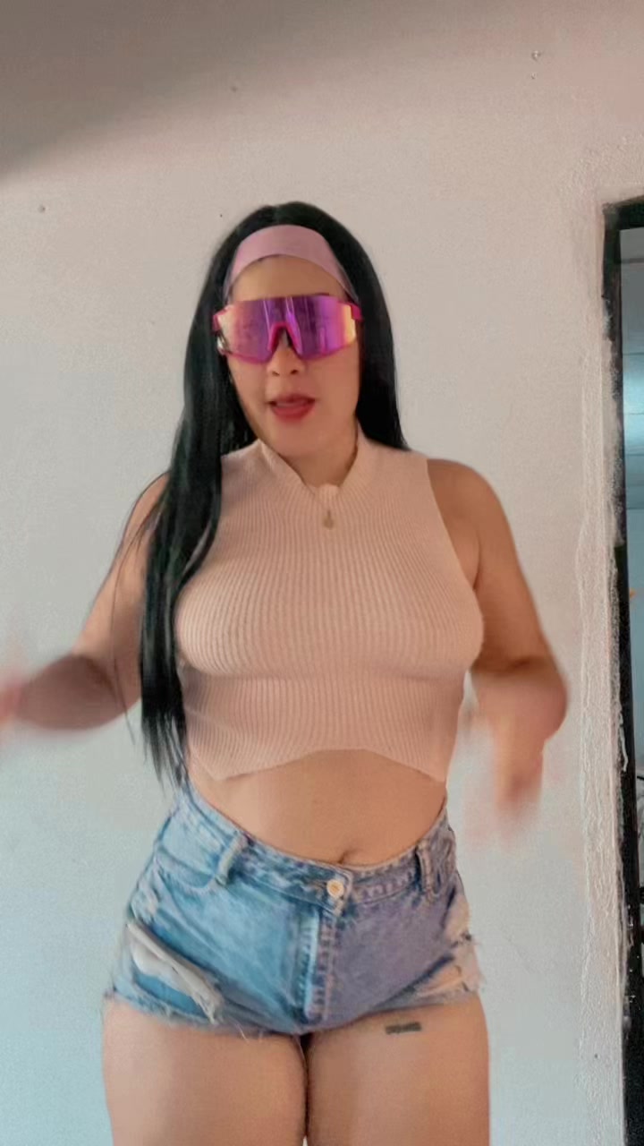 @Angie Amaris🐝