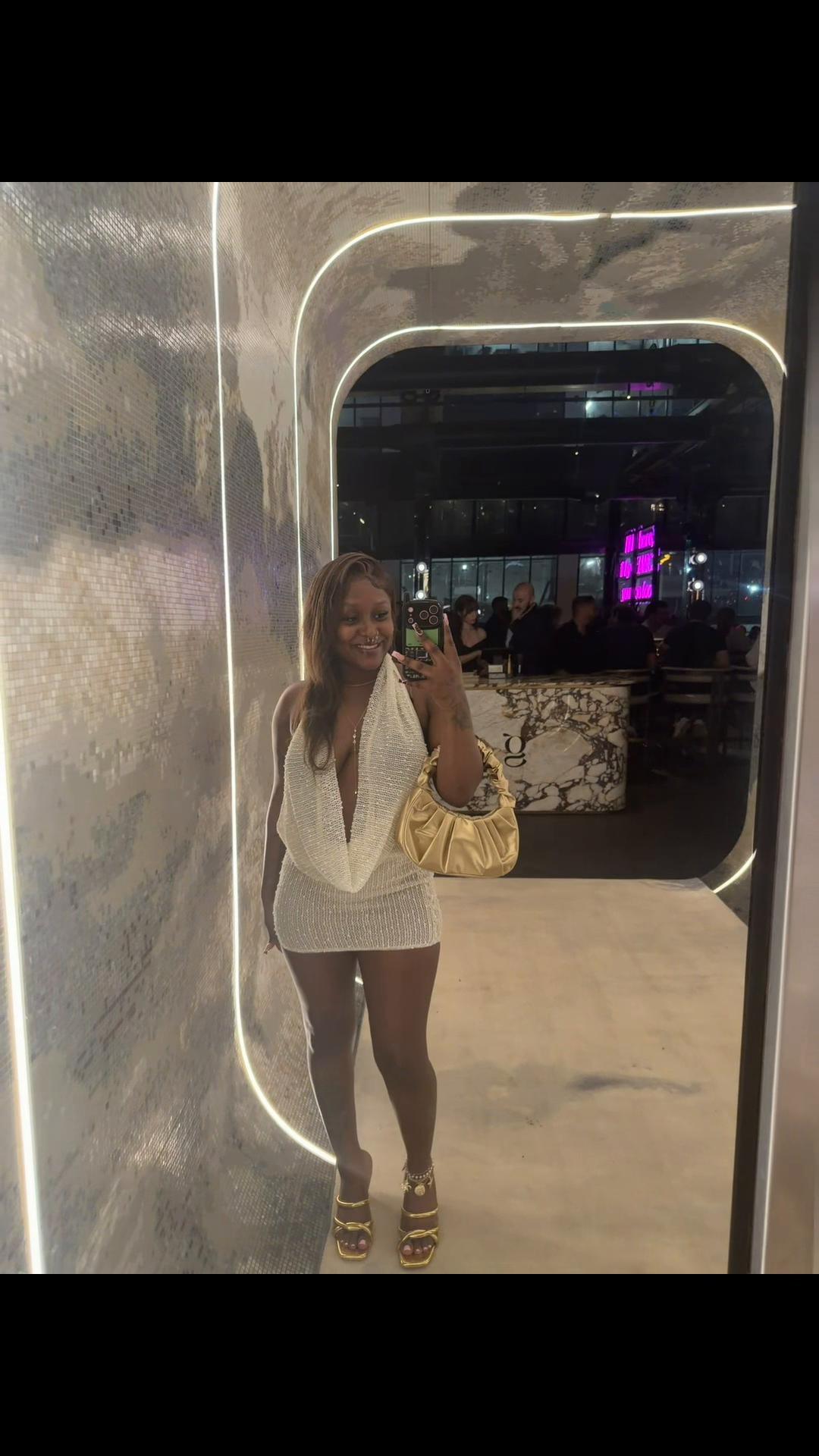 @Thelifeofnia