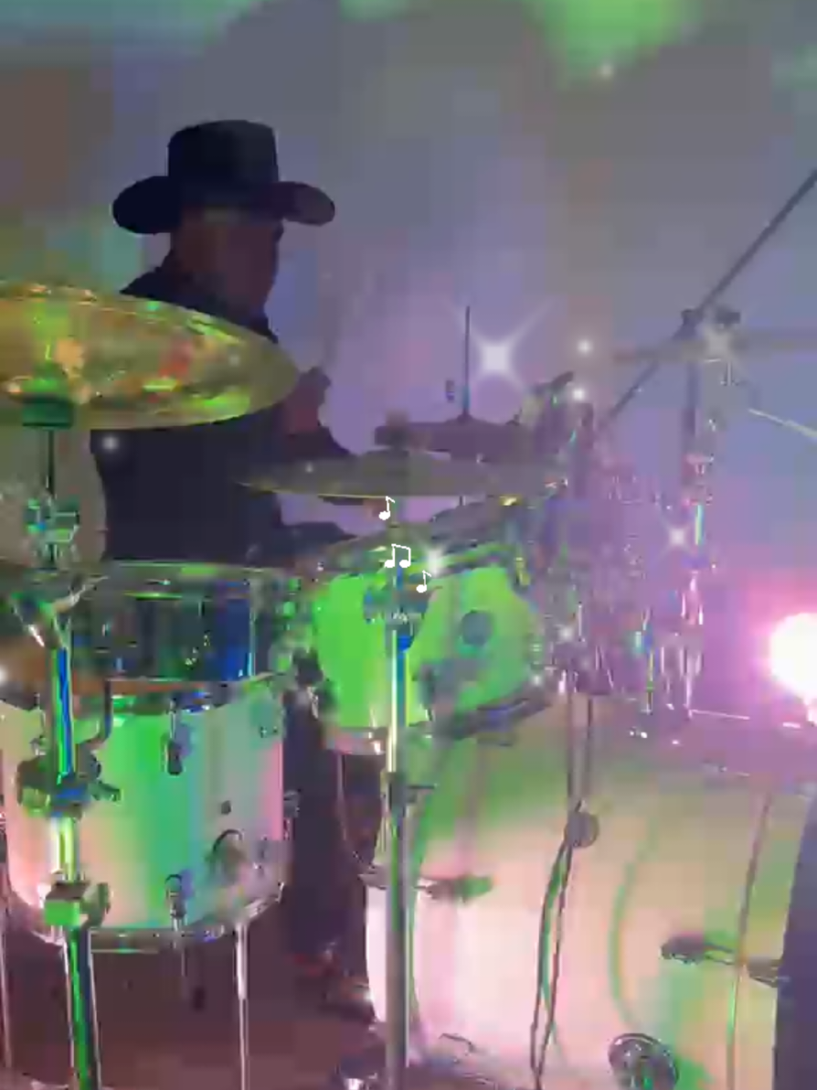 @El baterista de tequi gro🇲🇽