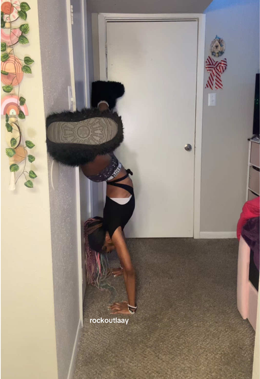 @rockoutlaay