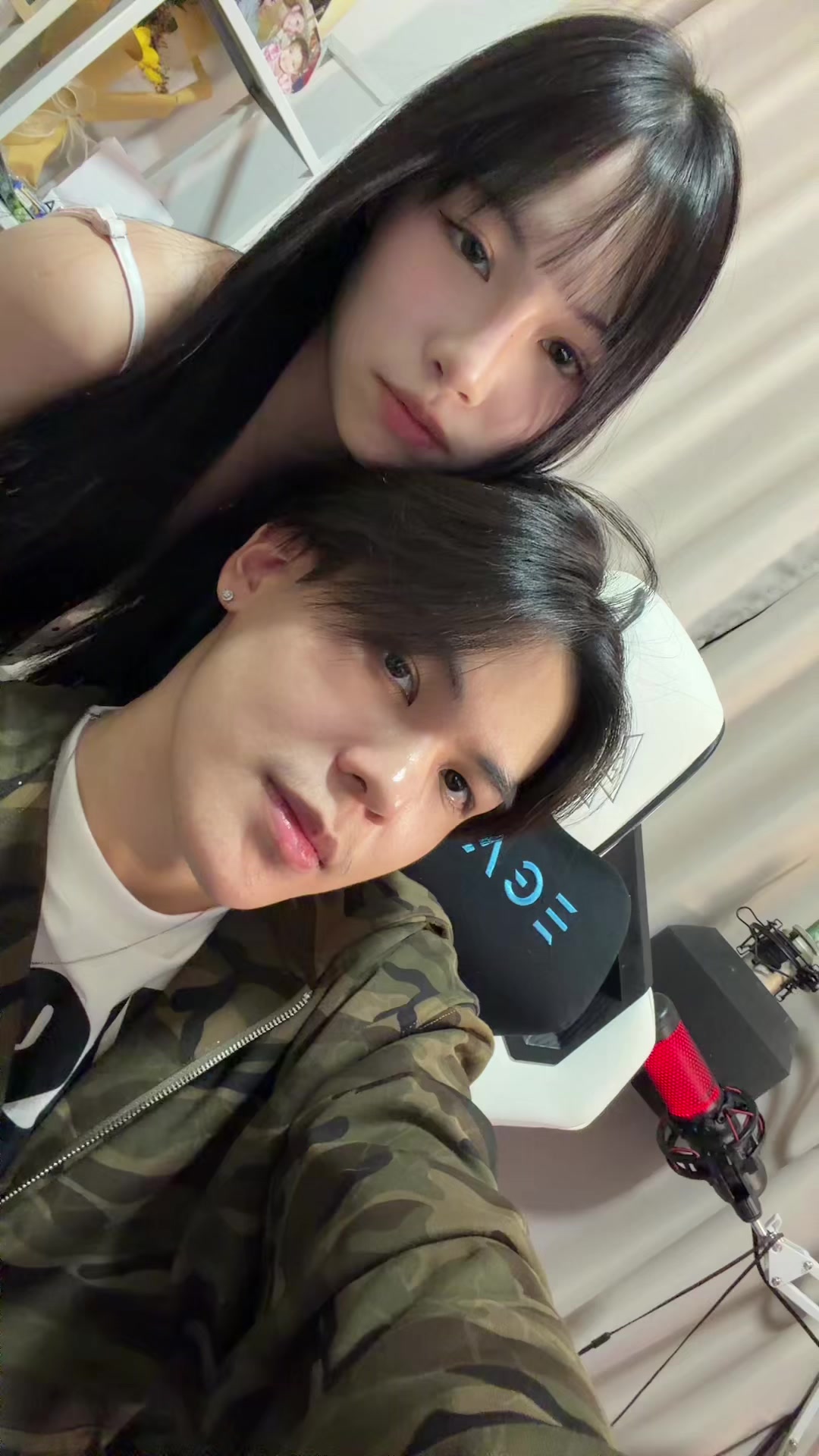 @Xesitz