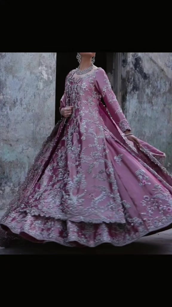 @bridal_house