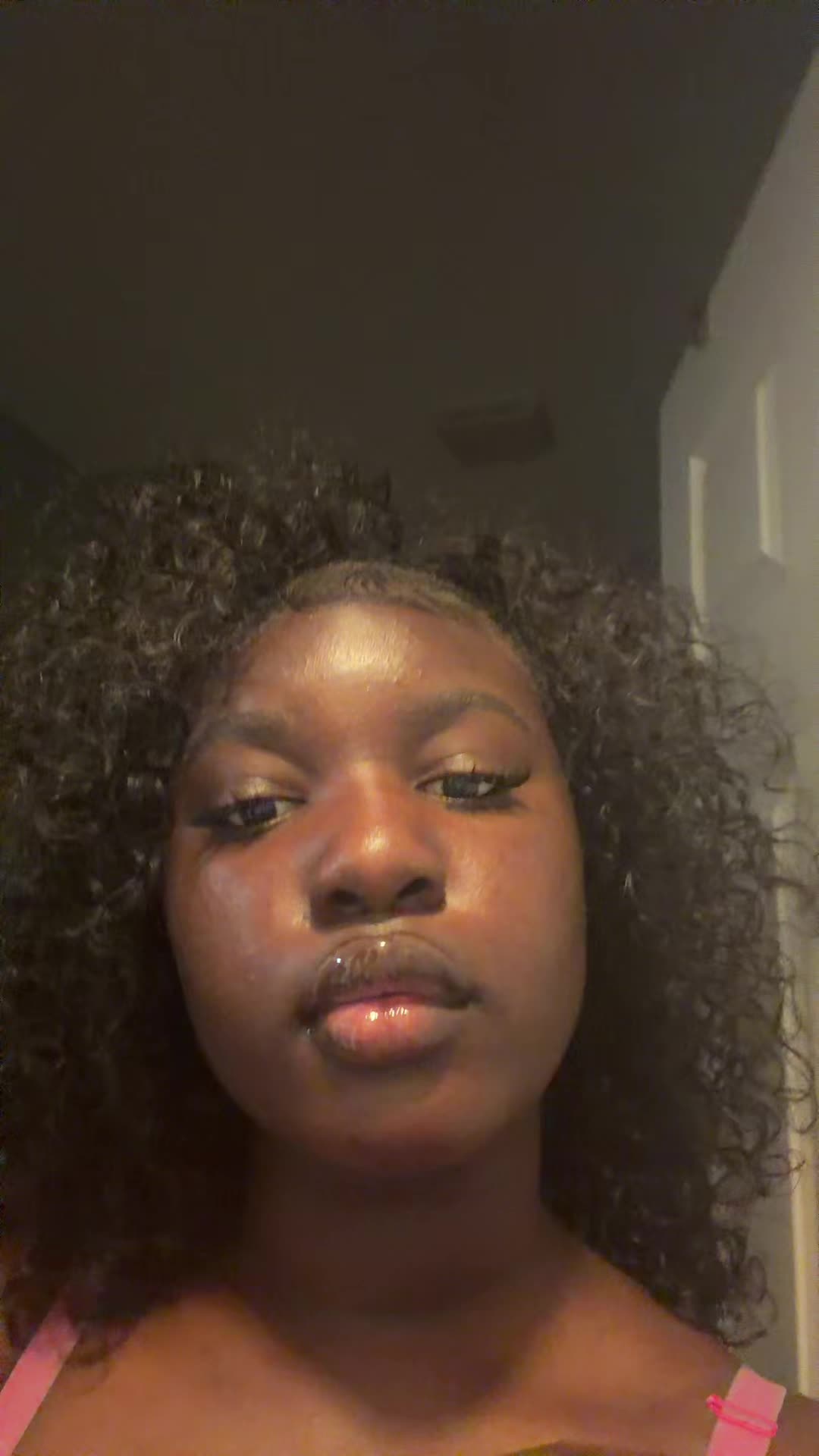 @￶