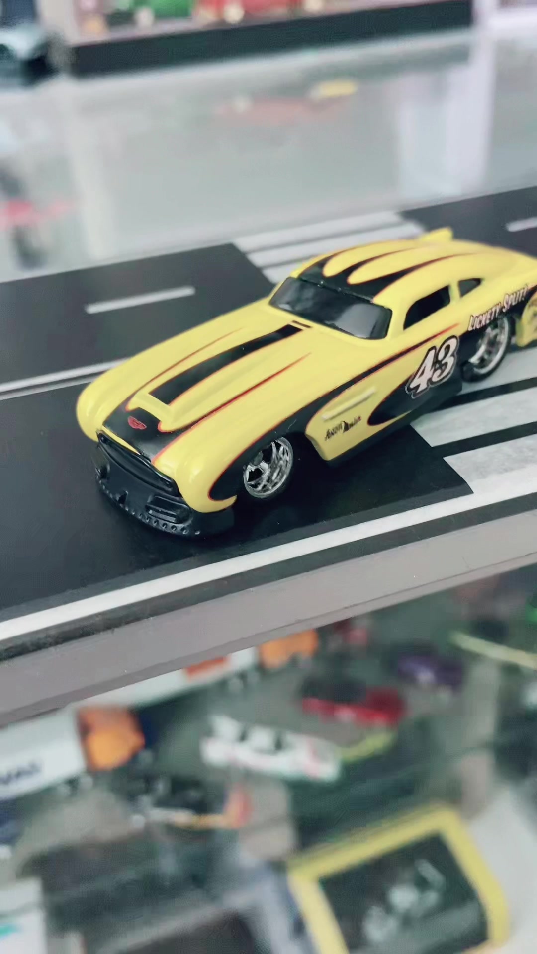 @thirty3diecastofficial