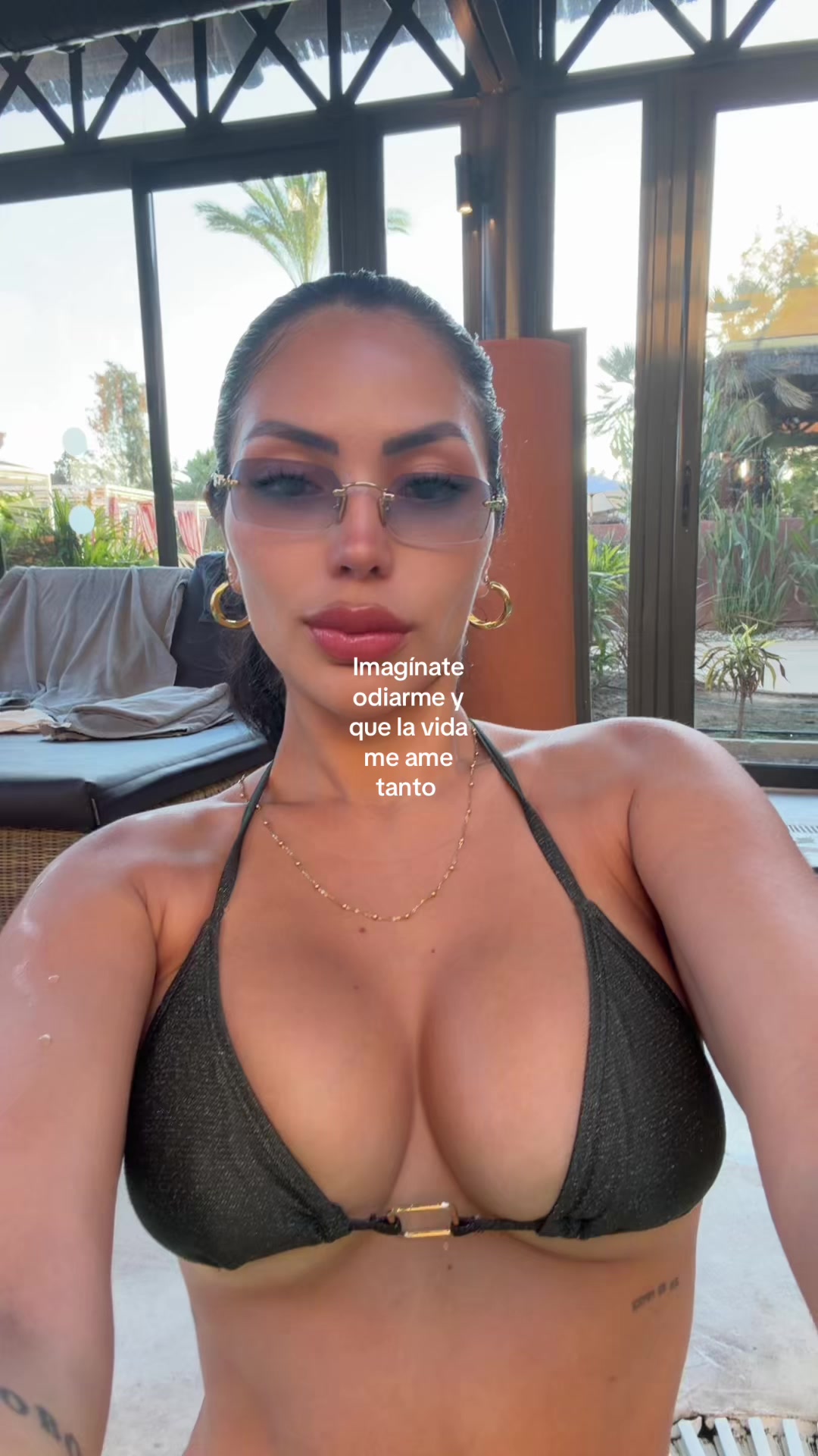 @leslyreynas