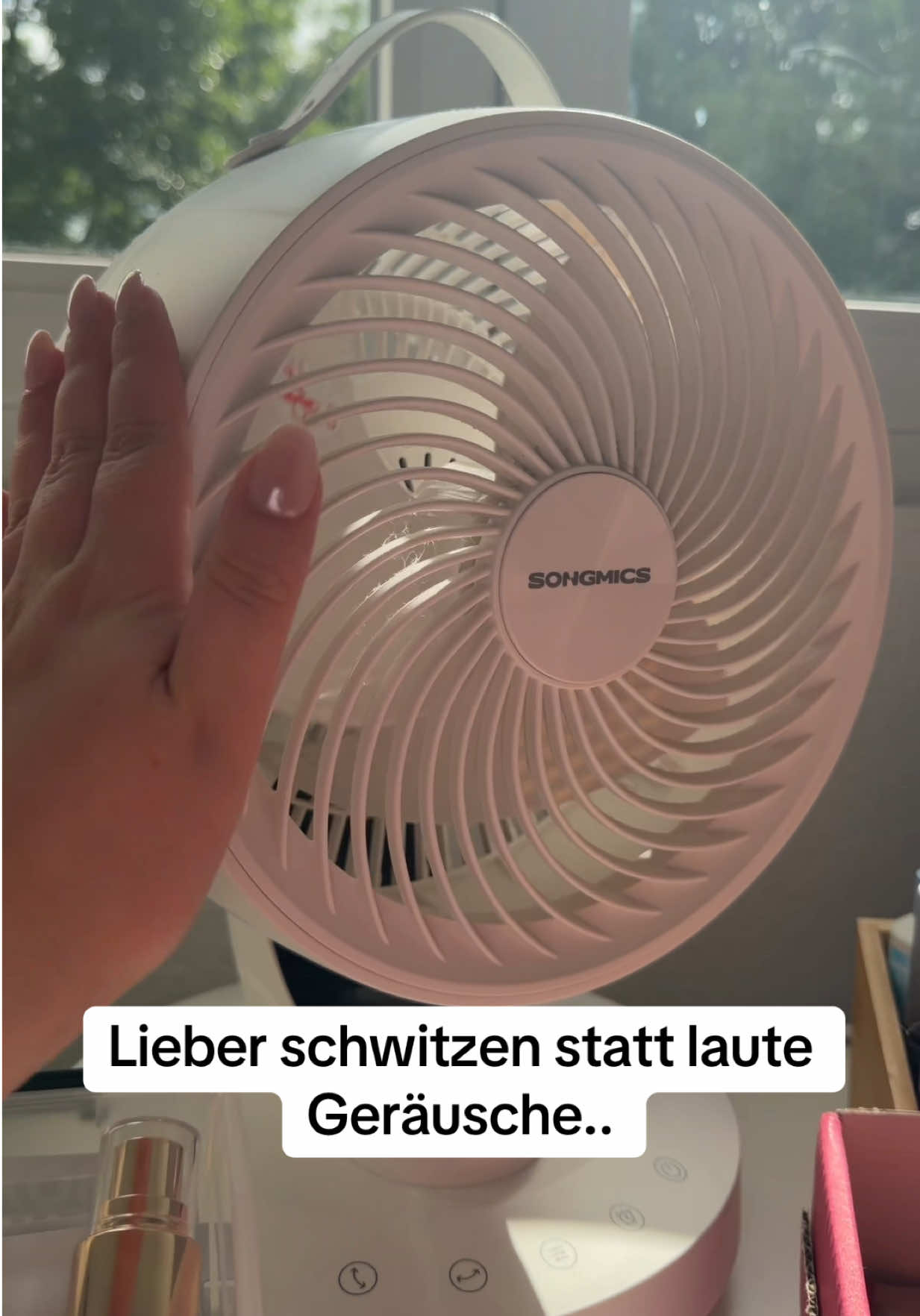 @Lifestylaholic