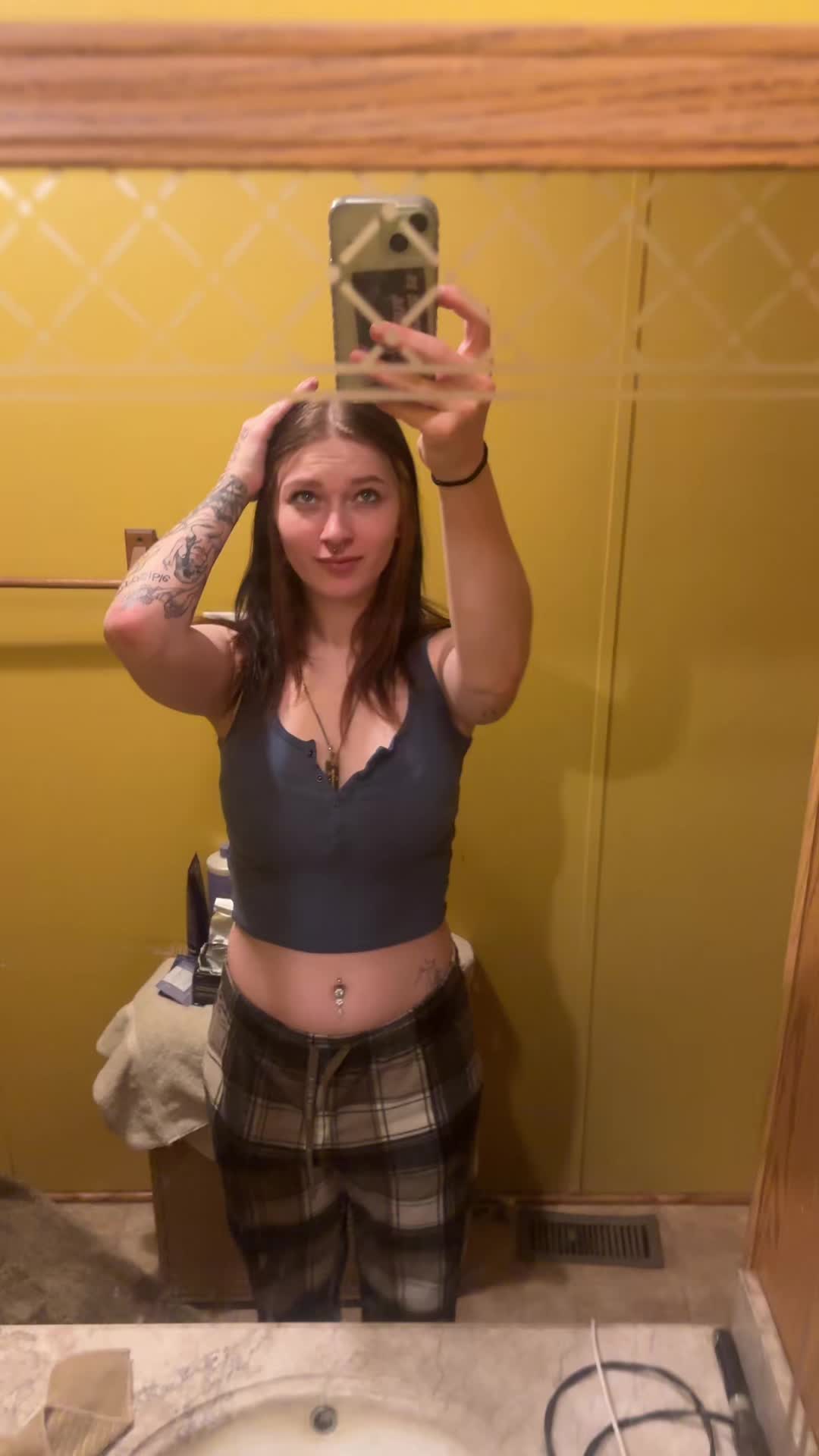 @Hailiejane