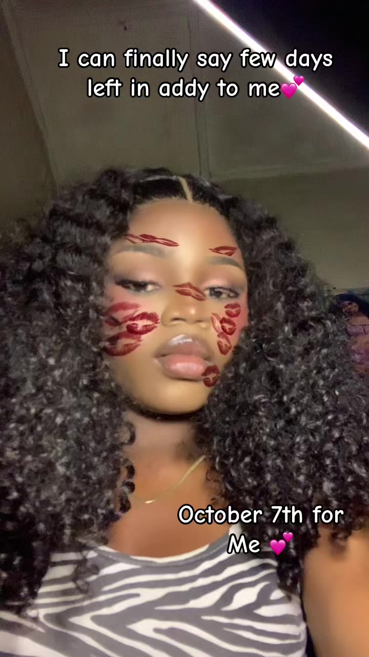 @QUEEN 💞 LOVER