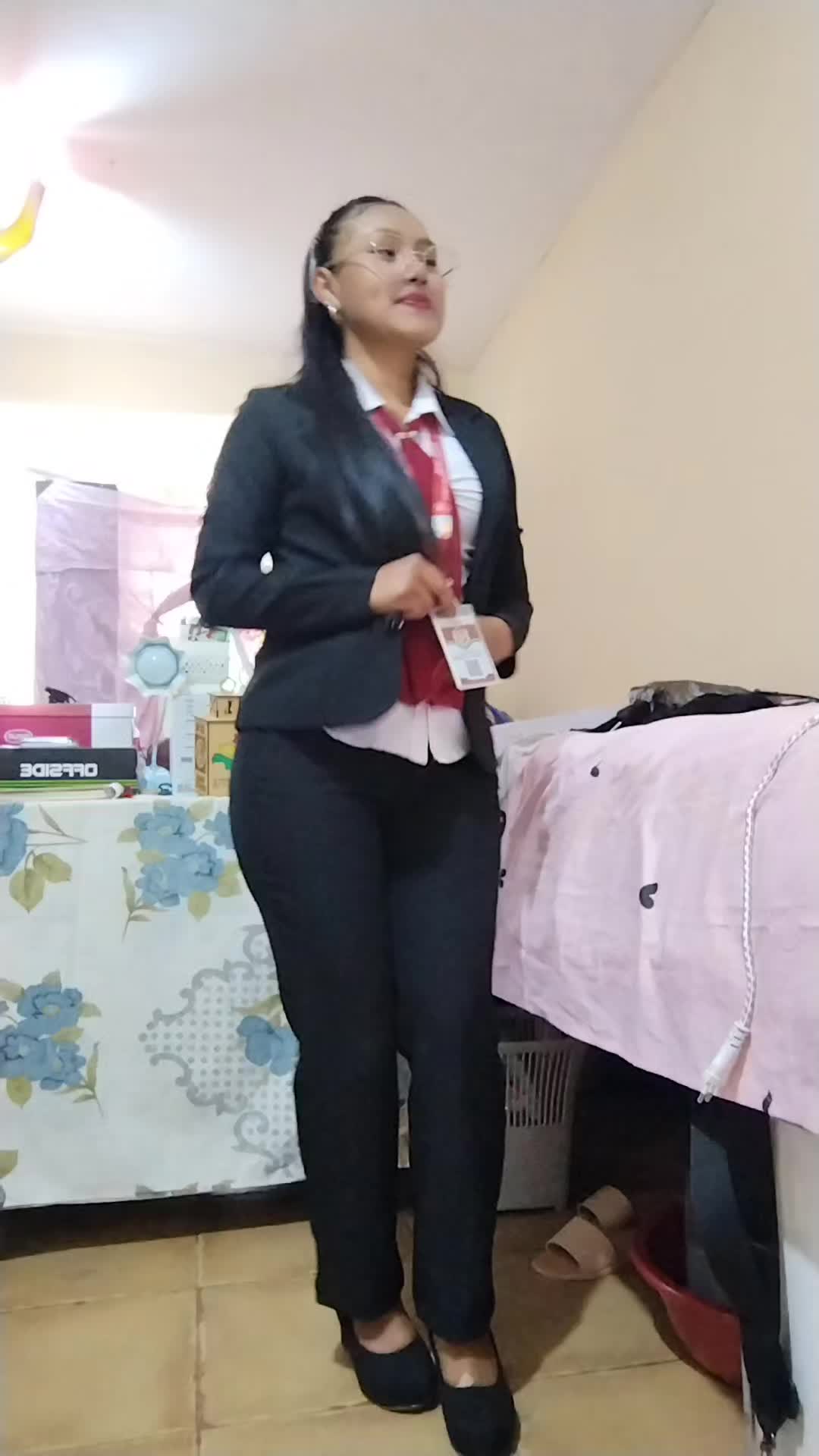 @Lucianachambivalero
