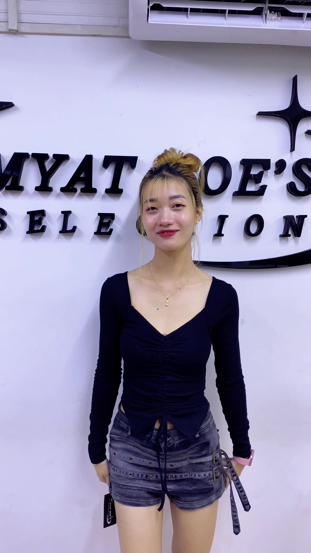 @Myat Noe’s Selection