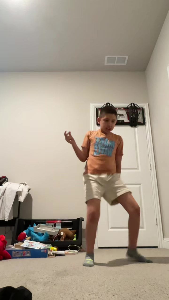 @SUP3RN0AHH