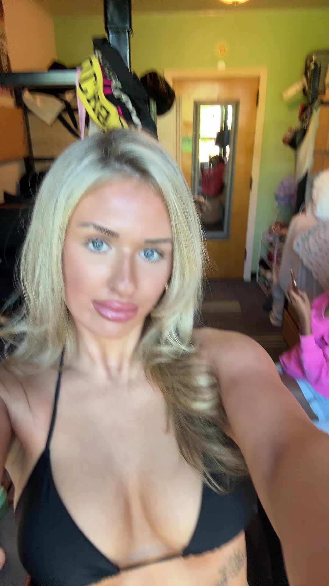 @PEYTON🌟