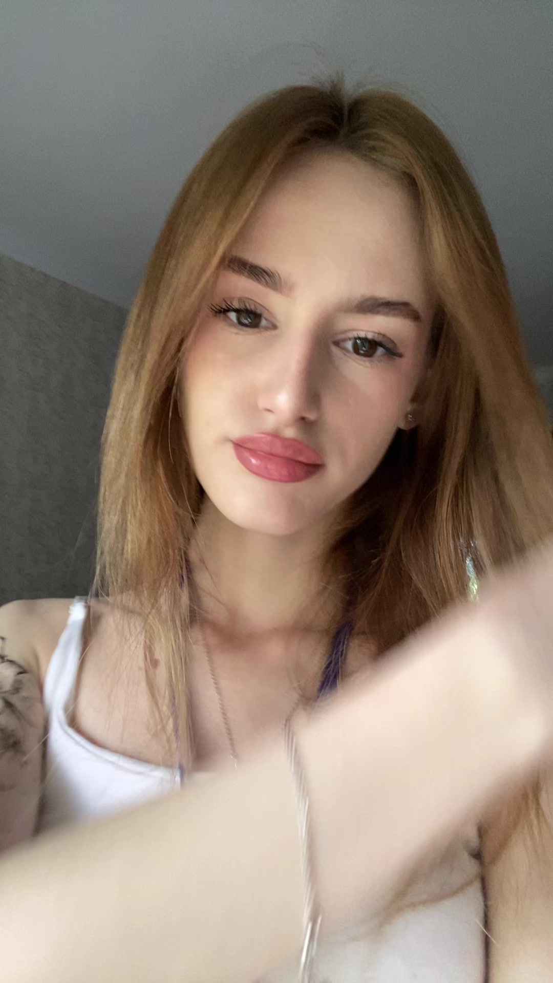 @gs.