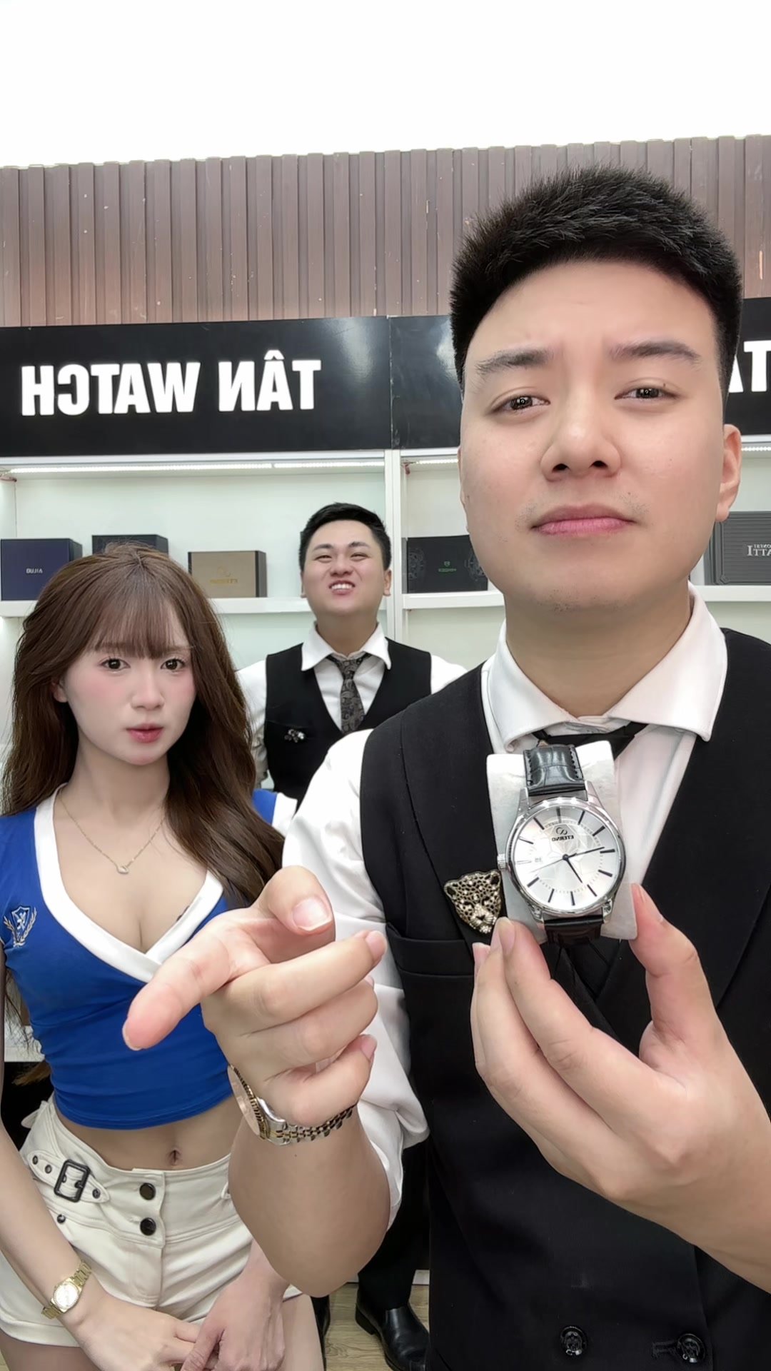 @T&acirc;n Đồng Hồ 2
