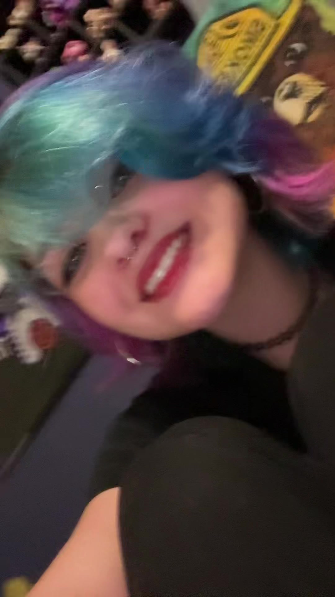 @Emi 🏳️&zwj;🌈
