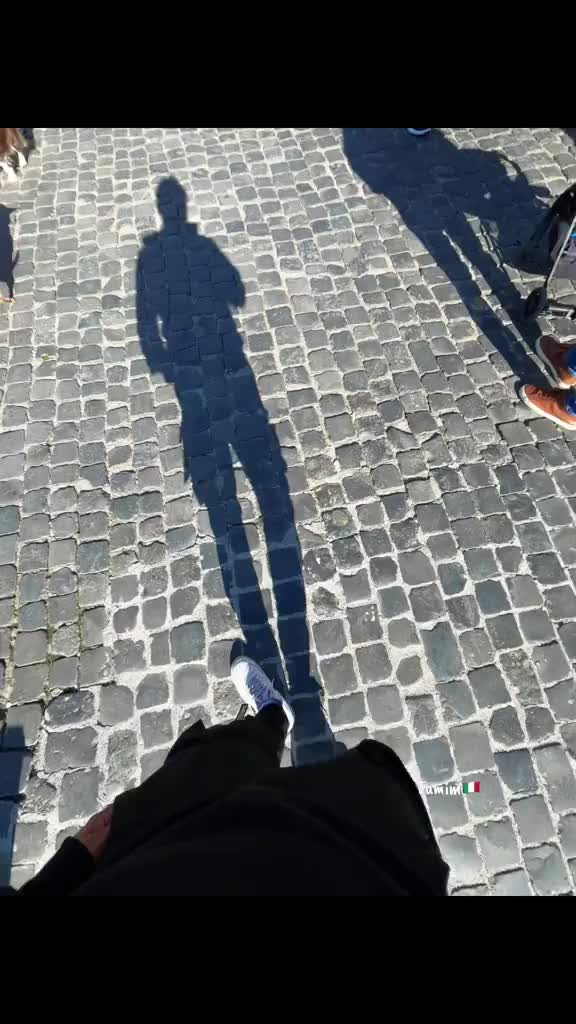 @🇮🇹,,,,J,,,,🇪🇺