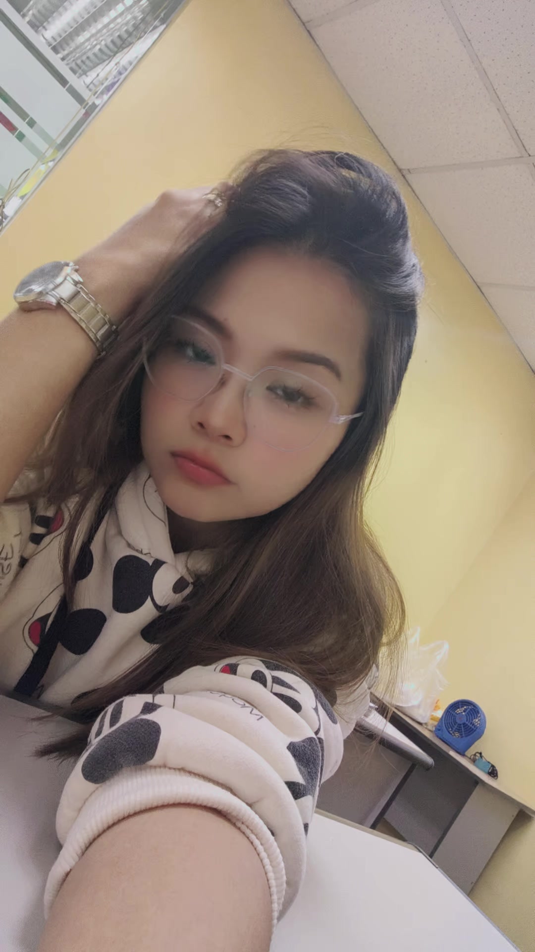 @Z E L โ